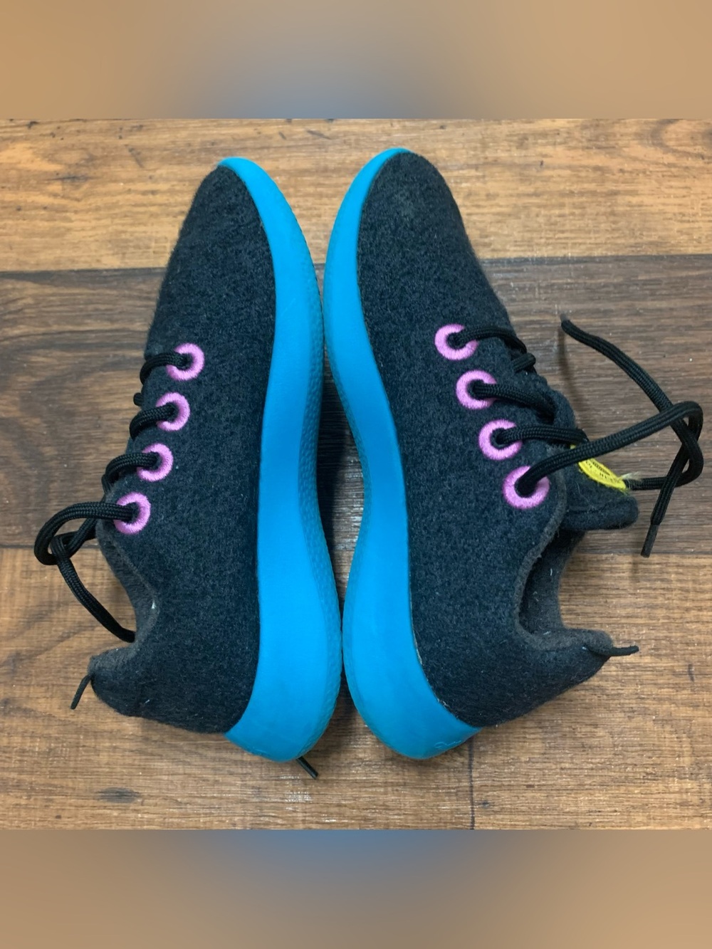 Allbirds Merine Wool Runner Wowza Blue/Buoyant Mint Youth Size 1 Warm and cozy - Picture 3 of 8